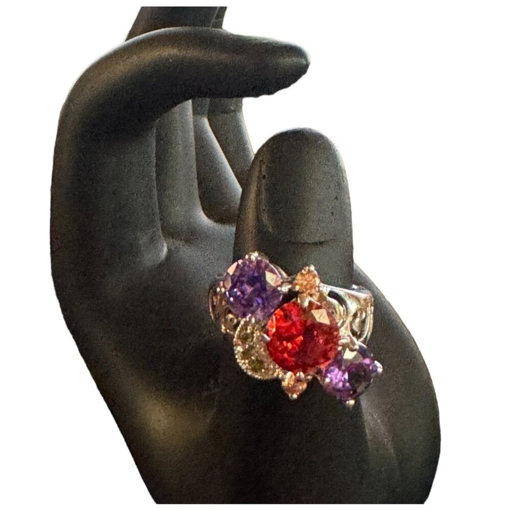 Silver Tone Womens Size 7  Costume Ruby Amethyst Gem Cluster Ring